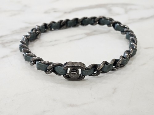 Chanel CC Turnlock Navy Blue Leather Woven Silver Tone Chain BangSz L, AUTHENTIC - Picture 9 of 10
