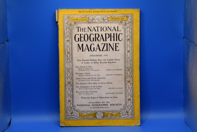 Vintage Rare National Geographic Magazine December 1944 with Inset Pull-out Map