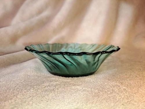 Vintage Depression Glass Jeannette Ultramarine Swirl Berry Bowl 5 inches