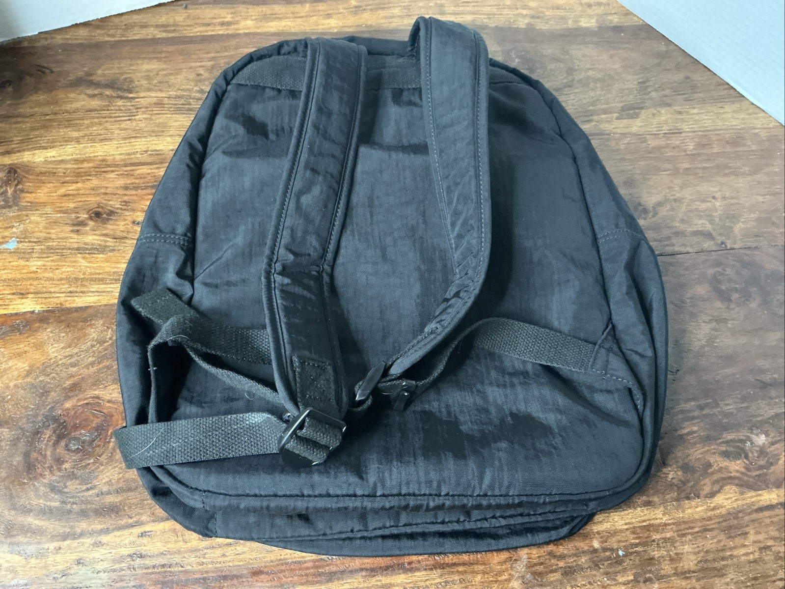 kipling backpack With Monkey Keychain - image 4