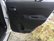 Porte arrière et accessoires Suzuki IGNIS