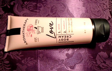 Bath  Body Works Aromatherapy Love Rose Vanilla Body Cream 8oz new