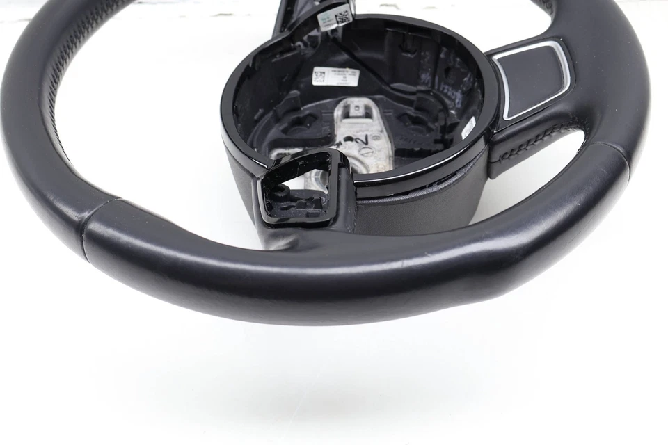 2016 AUDI A3 SPORTBACK E-TRON - 3-Spoke Steering Wheel (Leather) 8V0419091A - Image 4 of 4