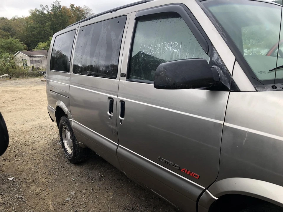 02 CHEVY ASTRO Tested Transfer Case Foto 4 de 4