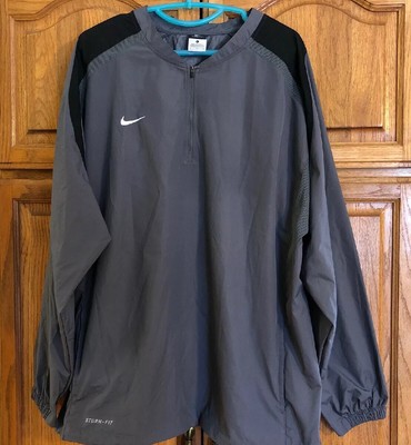 nike storm fit pullover