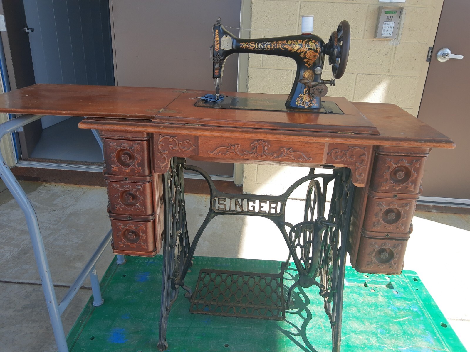 Antique 1899 Singer Treadle 7 Drawer Sewing Machine S/N 16241851 Elizabethtown eBay