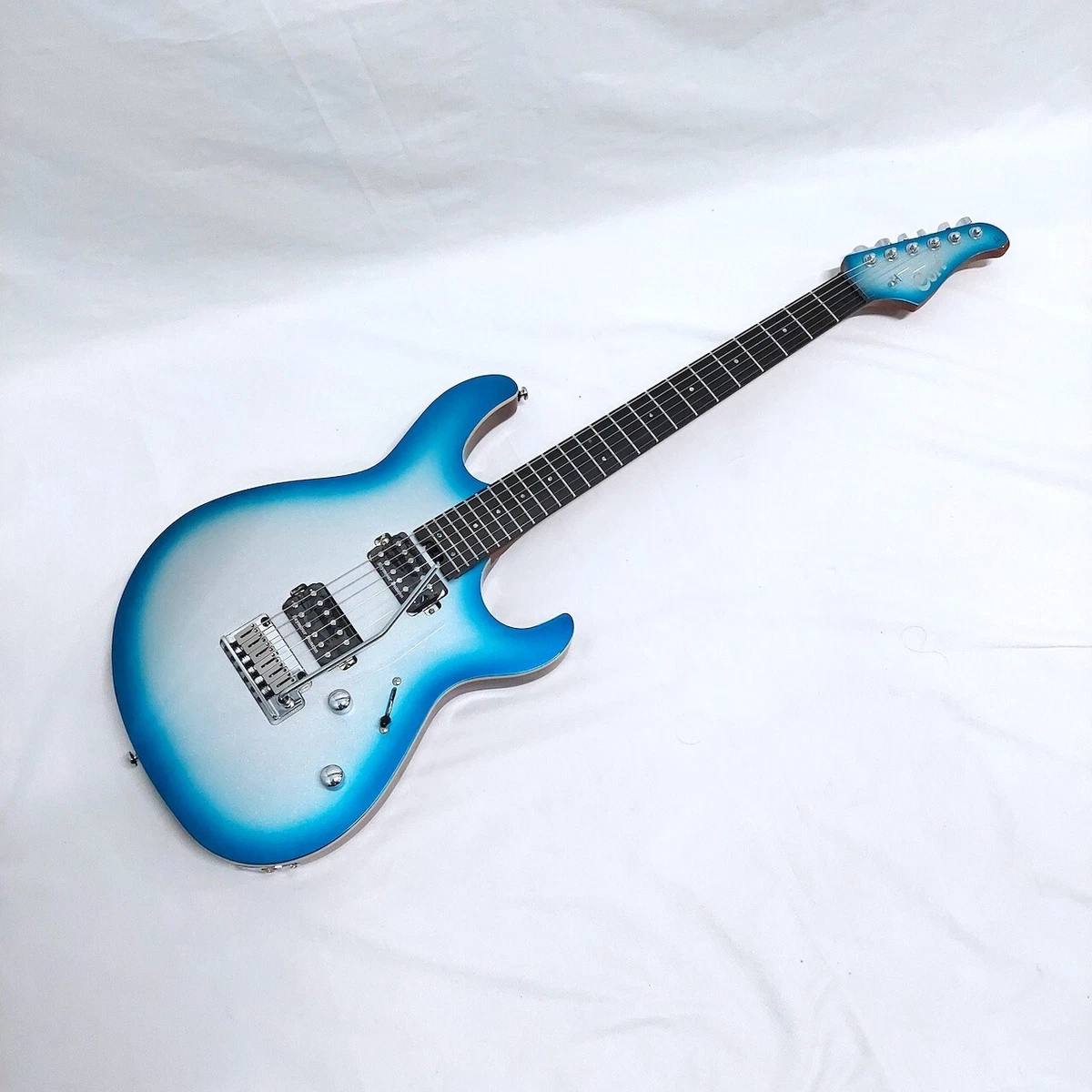 Glam guitar online