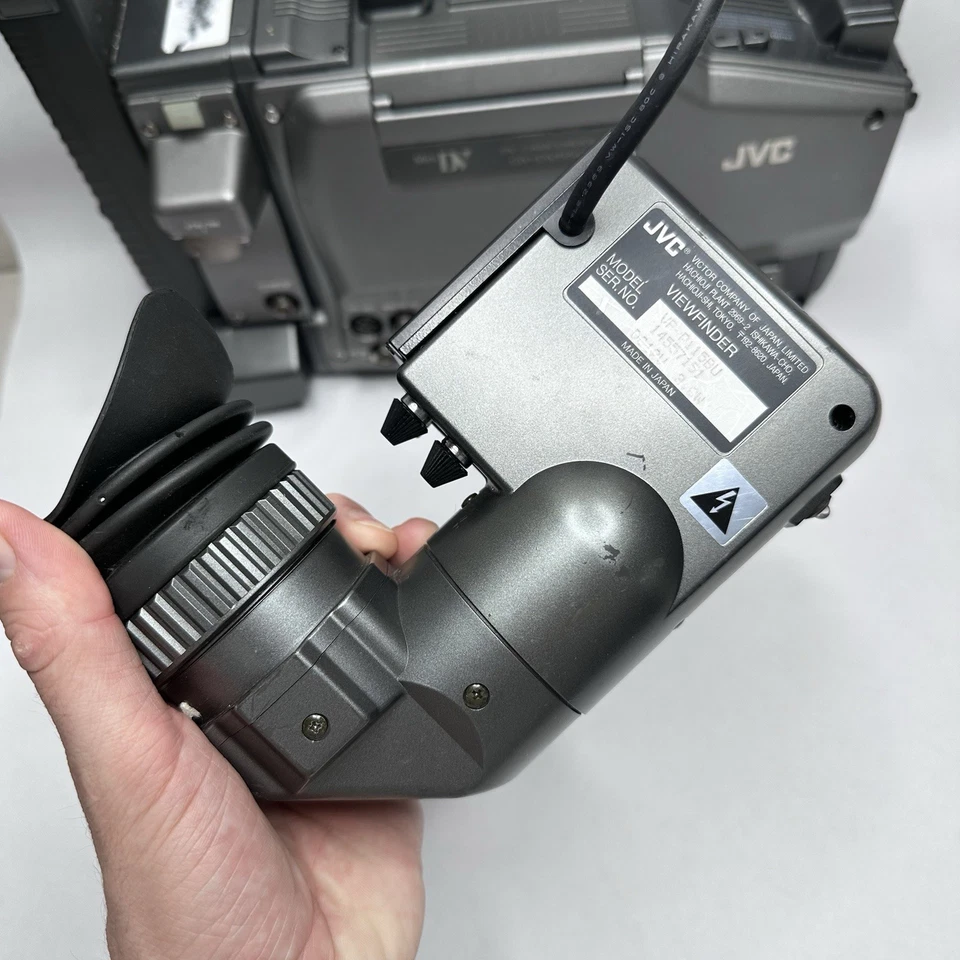 JVC GY-DV550U MiniDV Camcorder Body Only - Untested For Parts AS IS BROKEN - Image 2 of 4