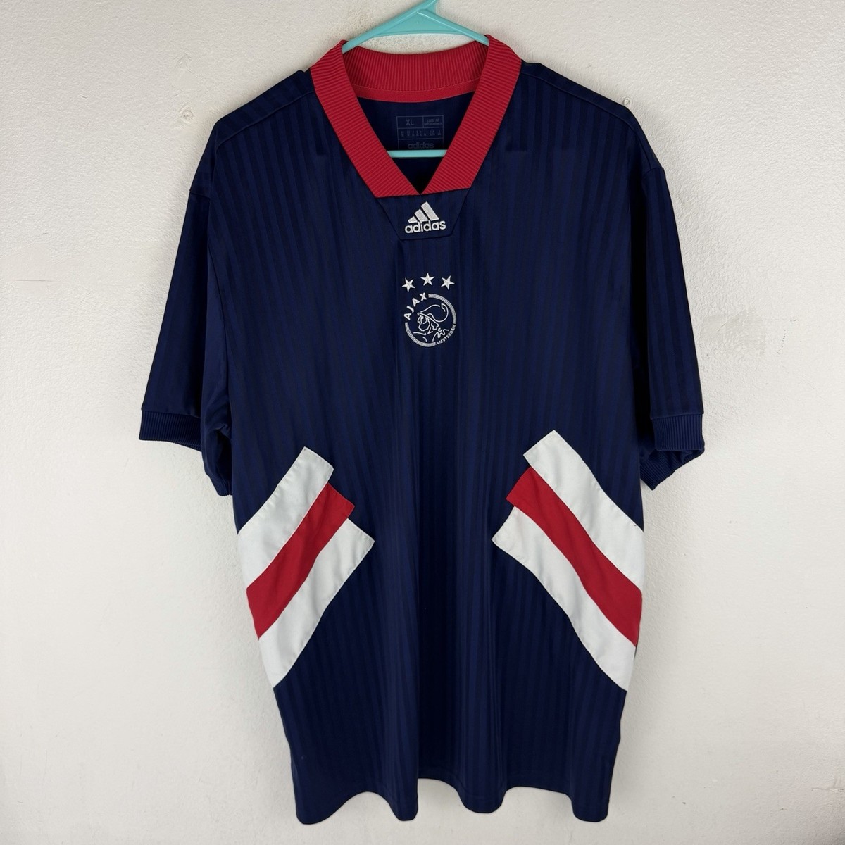 AFC AJAX 2022/23 ICON SOCCER JERSEY ADIDAS OFFICIAL IC3448