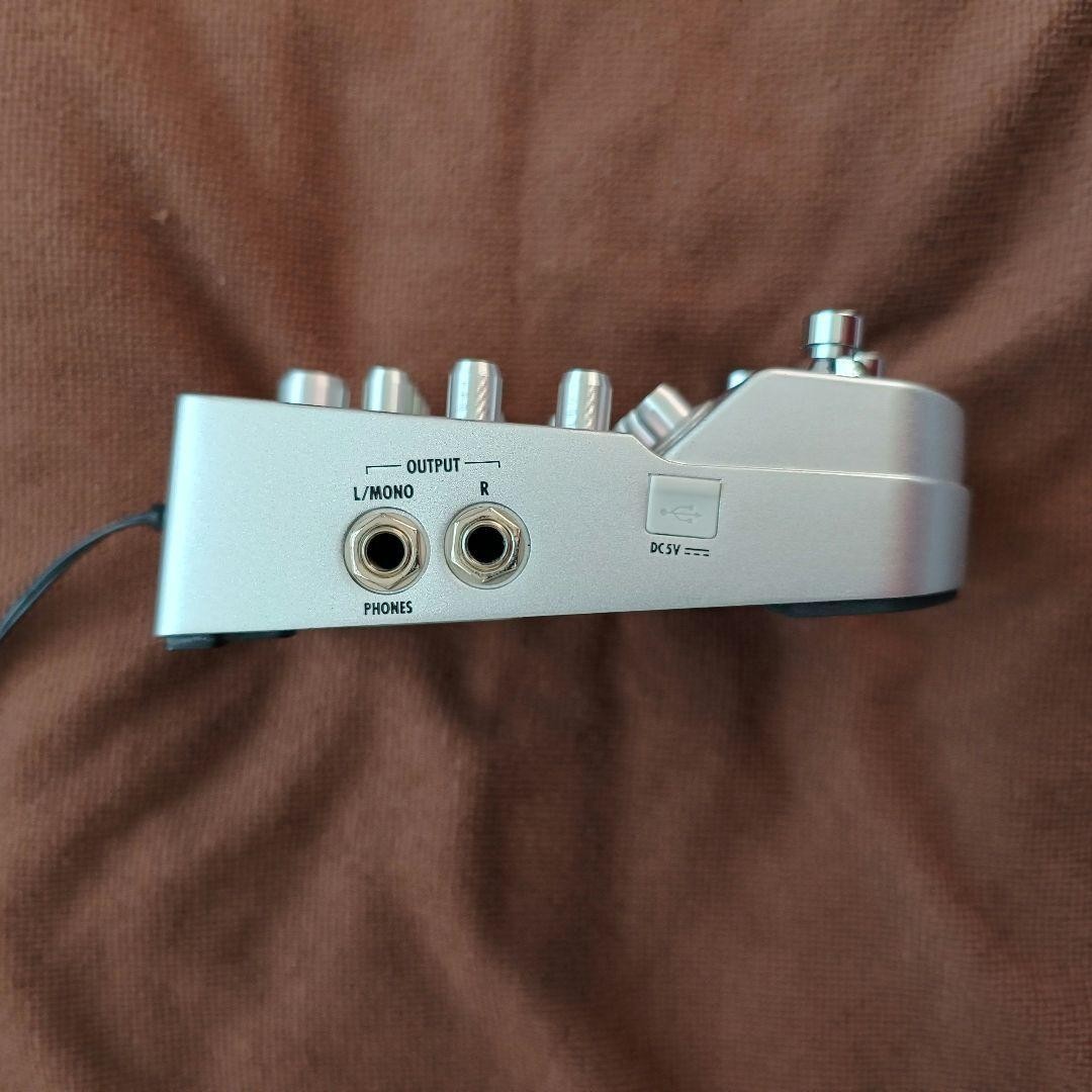 Zoom Preamplifier Effects Four Acoustic Guitar A3 for sale