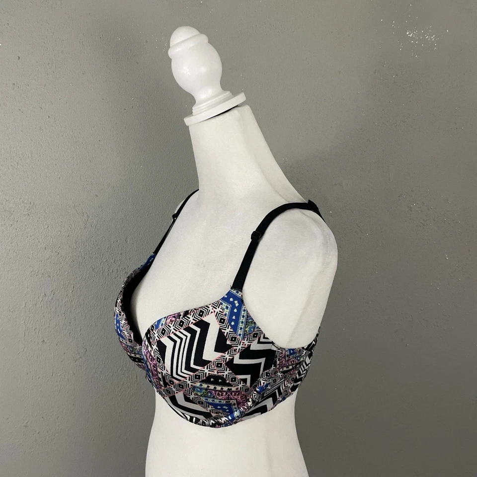 Sutiã Feminino Victoria's Secret 36C Muito Sexy Push-Up Front Close Underwire Strappy - Imagem 3 de 4