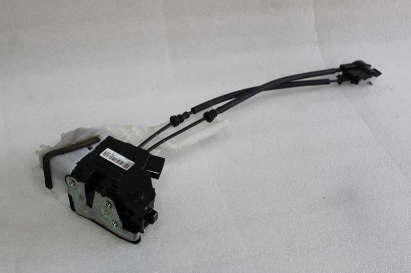 2016 2017 2018 2019 2020 2021 HYUNDAI TUCSON LEFT REAR DOOR LATCH LOCK ACTUATOR - Image 2 of 4