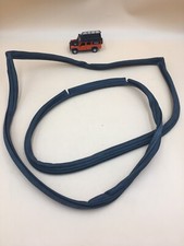 LR DISCOVERY II REAR DOOR PRIMARY SEAL RIGHT RH CFE500600