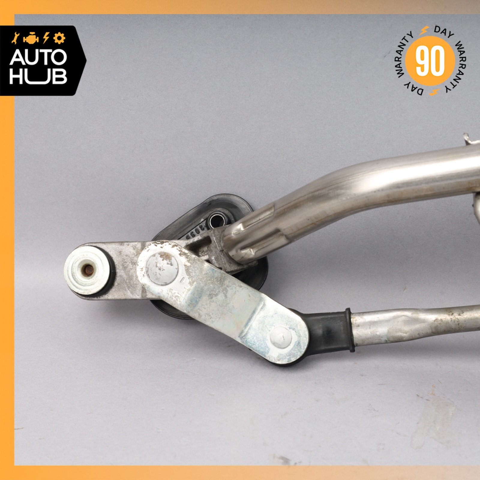 08-19 Maserati GranTurismo M145 Front Windshield Wiper Linkage Arm OEM