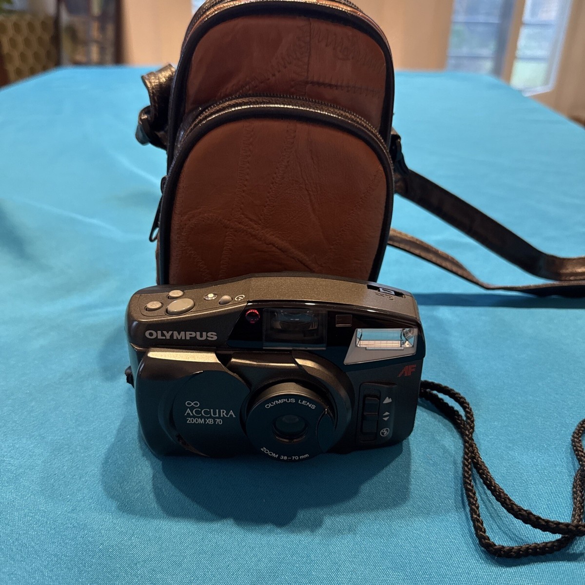 Olympus Accura Zoom XB 70 35mm Point & Shoot Auto Focus Film