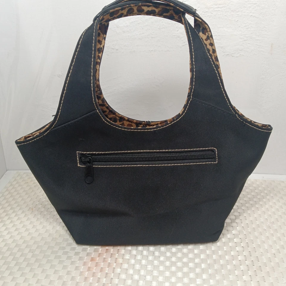 Merona -Smartlyte - Bolso de mano pequeño de nailon con forro de leopardo - Cierre magnético Foto 4 de 4