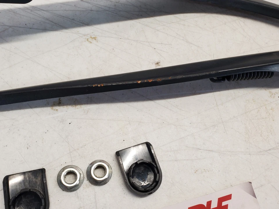 Juego de brazo limpiaparabrisas izquierdo y derecho Infiniti M37 M35H M56 Q70 OEM Foto 4 de 4