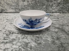Royal Copenhagen Blaue Blume geschweift Teetasse + Untertasse 1.Wahl