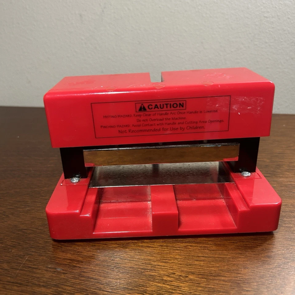 Máquina de corte Red Sizzix Big Shot Die Provo Craft com sistema conversor - Imagem 4 de 4