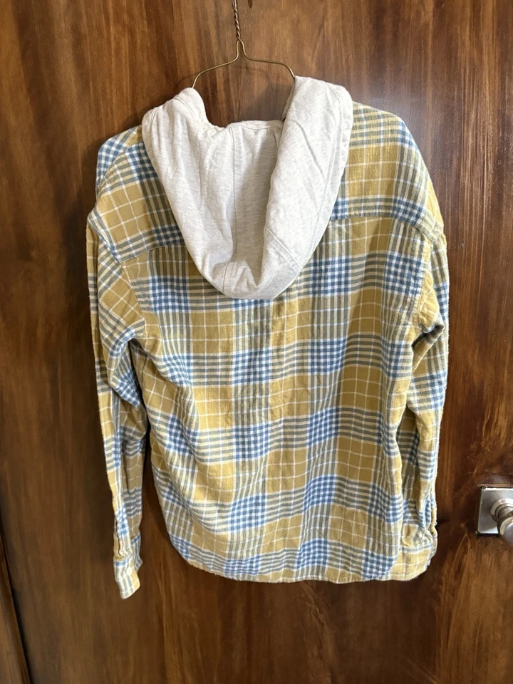 Camisa American Eagle para mujer pequeña amarilla a cuadros con capucha abotonada franela informal Foto 2 de 4