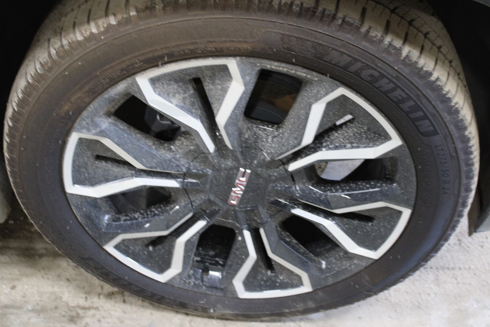 Wheel 6 Spoke 24x9 Opt Ree Fits 24-26 SIERRA DENALI EV 3234093
