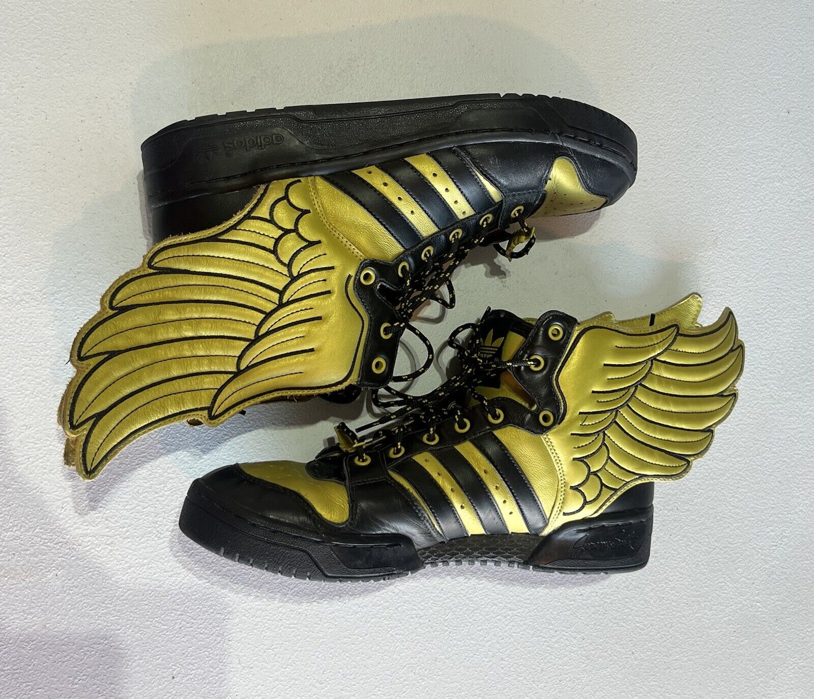 Jeremy Scott Adidas Wings 2.0 Black & Gold Mens 9… - image 3