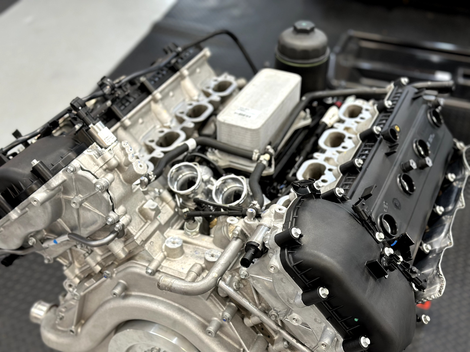 McLaren 720S   P14  M840T  Engine OEM Remanufactured