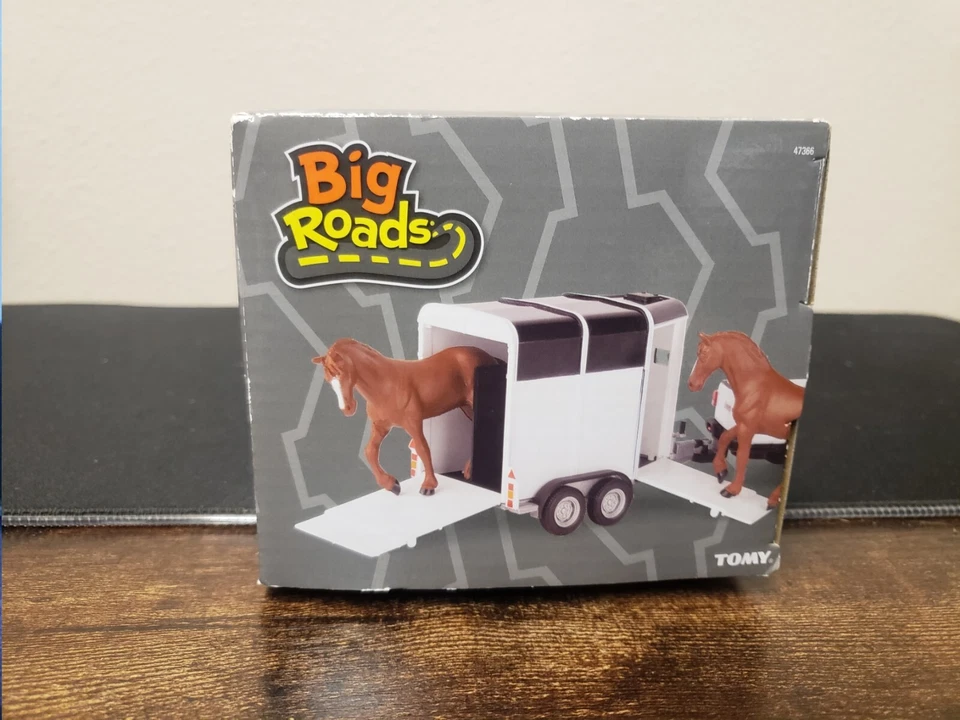 Jeep Gladiator Rubicon With Horse Trailer & Horses 47366 Off. Licensed 1:32 NEW - Image 4 of 4