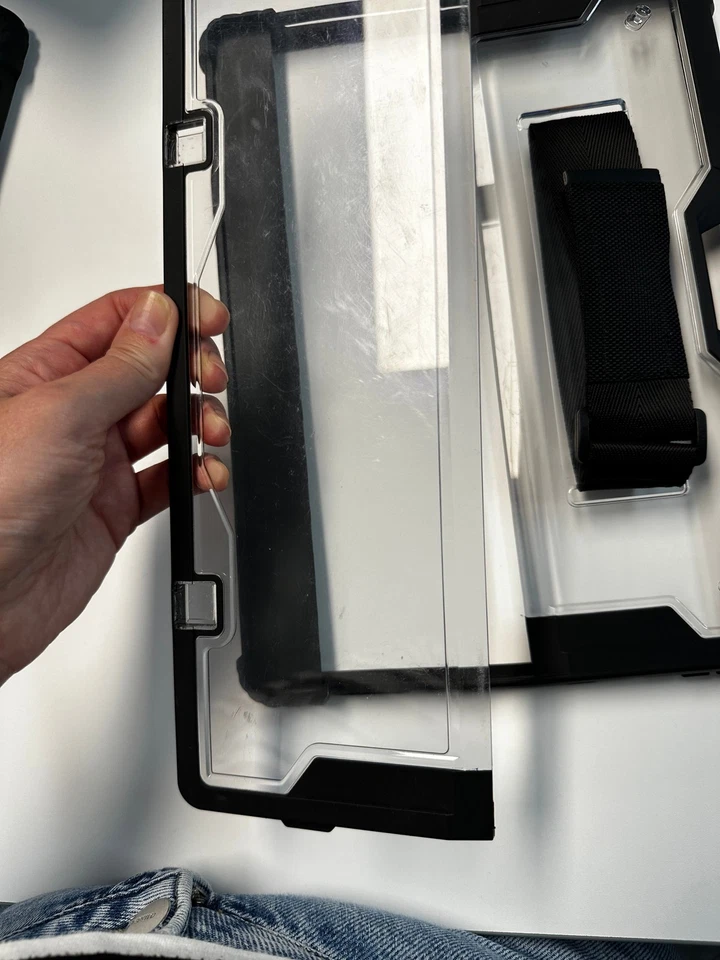 Robuste Hülle für Microsoft Surface Pro 8 - Bild 3 von 4