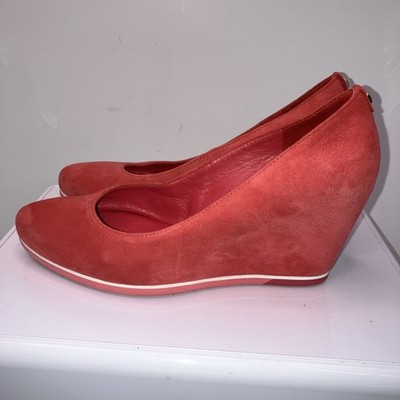 Högl /Hogl Suede Wedge Pumps Coral Pink Size US 7/EU 37.5 Preowned Austrian Made