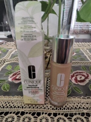  Clinique Beyond Perfecting Foundation + Concealer CN 18 Cream Whip 1 oz.  