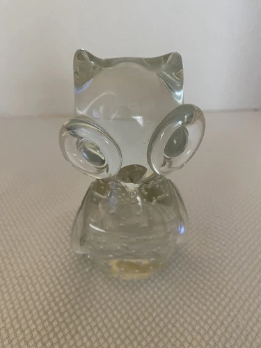 Vintage Large Eyed clear glass controlled bubble art glass owl Paperweight