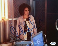 Pearl Mackie Doctor Who Autographed Signed 8x10 Photo ACOA