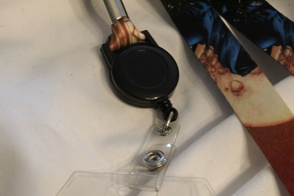 DC 漫画蝙蝠侠挂绳带扩展器收回器卷轴 — 第 3/4 张图片