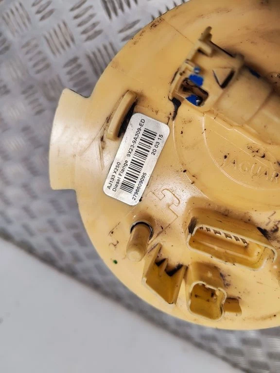 Jaguar XJ X351 2016 bomba de combustible en depósito 9X239A309ED diésel 202 kW ALM53533 - Imagen 2 de 4