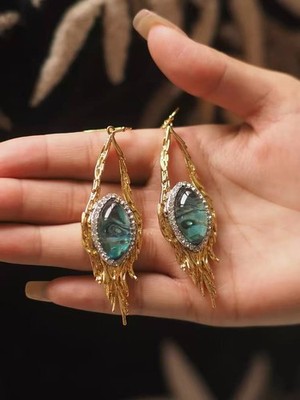 Mother of Pearl Feather Earrings Gold Tone Tassel Vintage Style Statement Jewel