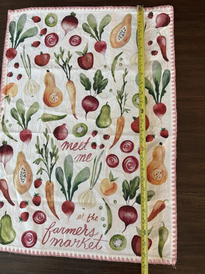 Anthropologie Dish Towel Farmers Market Beet Strawberry Carrot Vegetables - Image 3 of 4
