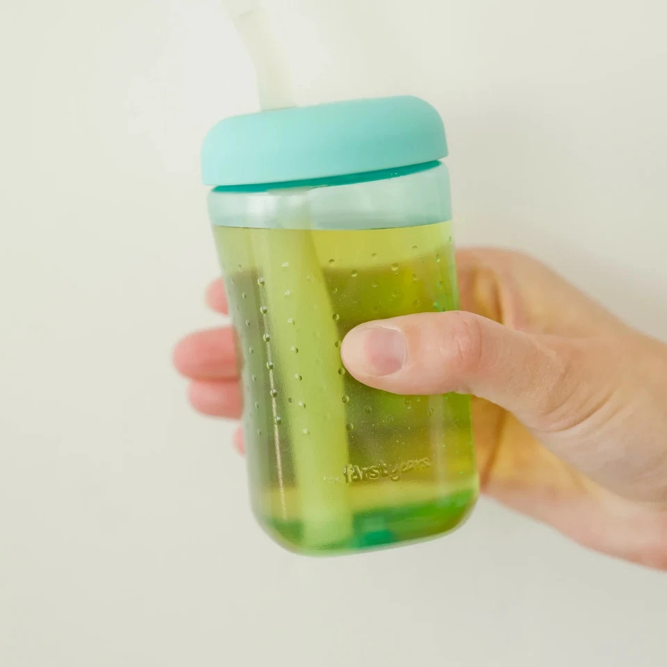 Taza de pajita de entrenamiento para apretar y beber para niños pequeños 7 oz resistente a derrames los primeros años Foto 2 de 4