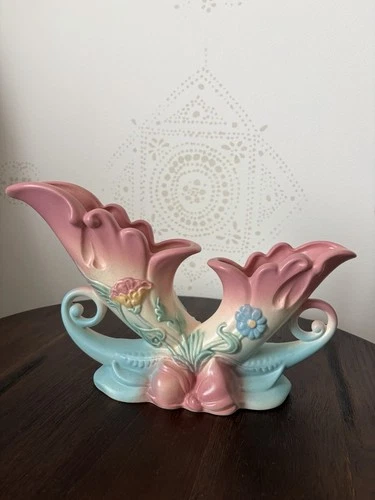 Vintage Hull Art Pottery Bow Knot Double Cornucopia Vase B-13-13 Pink Blue 1940s