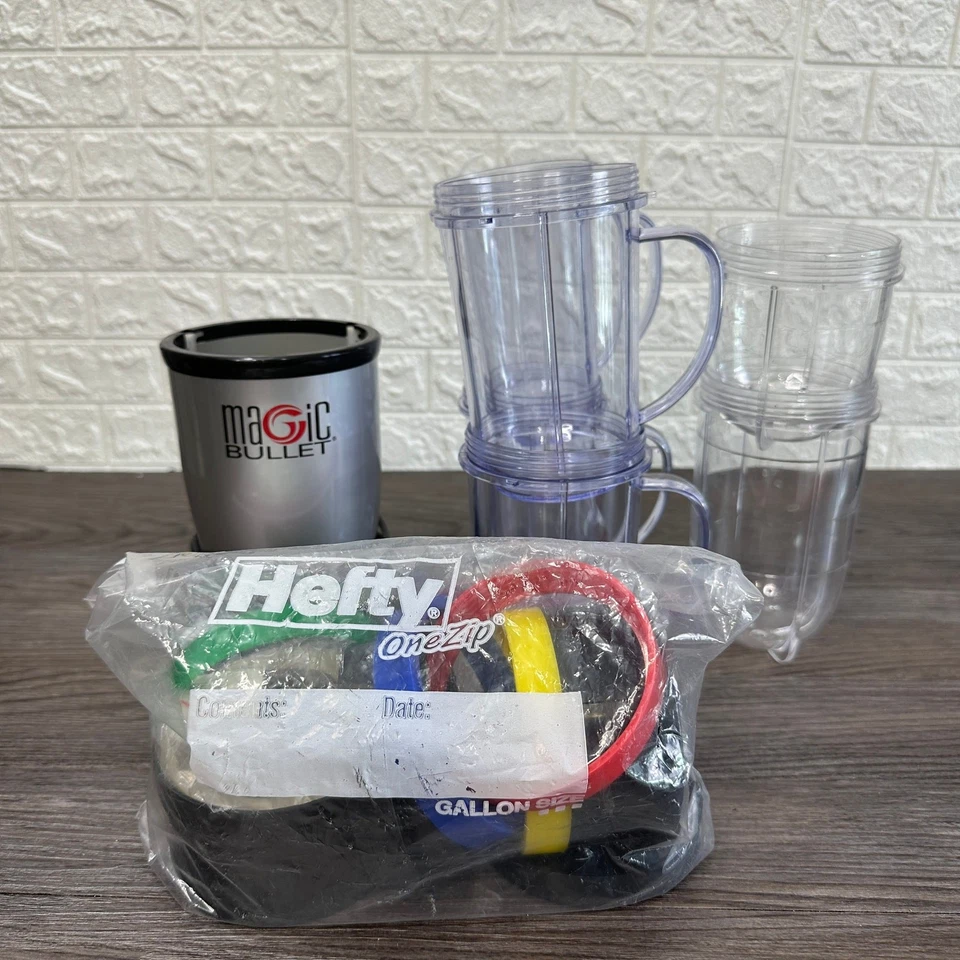 Magic Bullet MBR-1701 17-Piece Express Mixing Set High-Speed Blender Easy To Use - Image 3 of 4