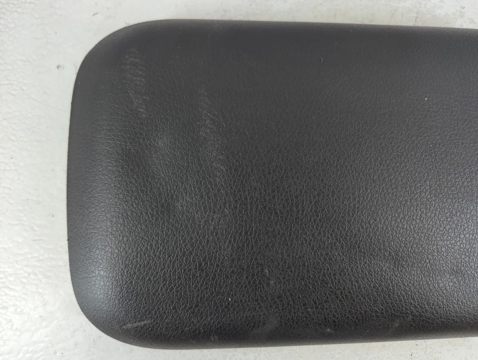 2005-2006 Ford Mustang Center Console Armrest Cover Lid Black ZFKLY - Image 2 of 4