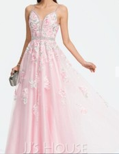 JJsHouse Ball Gown/Princess V-neck Floor Length Tulle Prom Dress with Embroidery