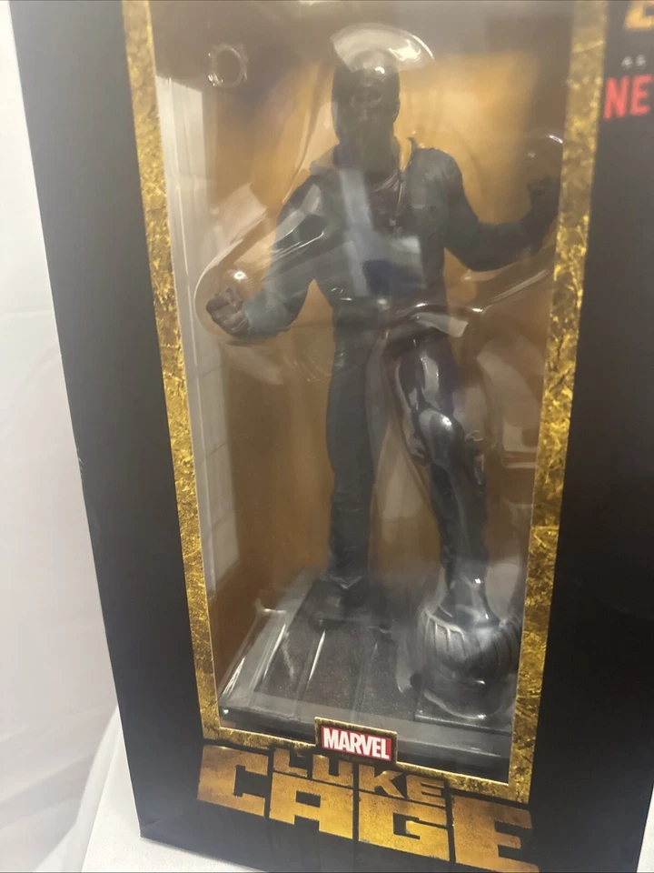 Figura PVC Marvel Luke Cage Serie Netflix Colter Estatua Harlem Diorama Foto 3 de 4