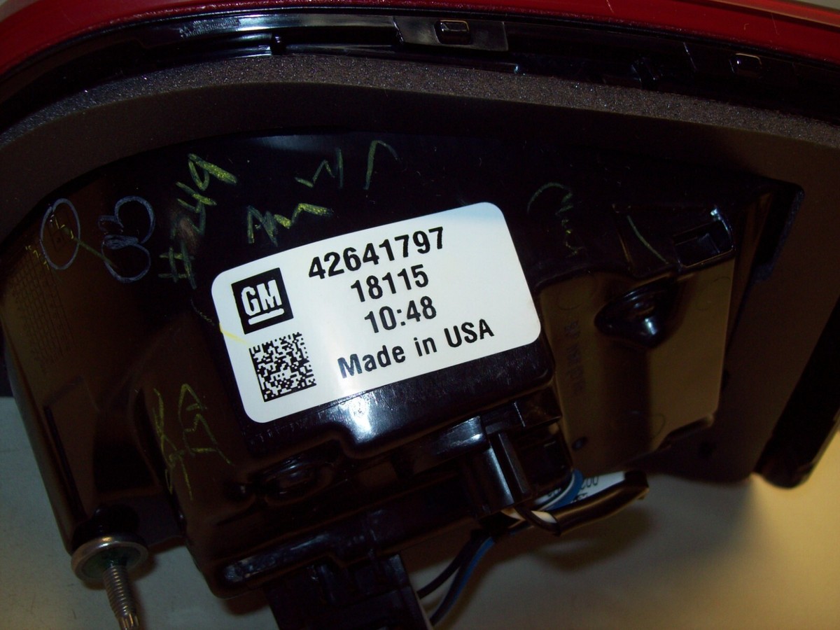New 2019 Chevrolet Cruze Premier Sedan Right Side Backup Lamp OEM 