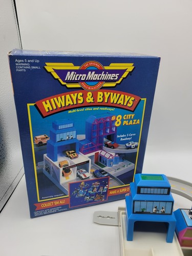 1991 Micro Machines Hiways & Byways City Plaza Playset W/ Box - Picture 2 of 7