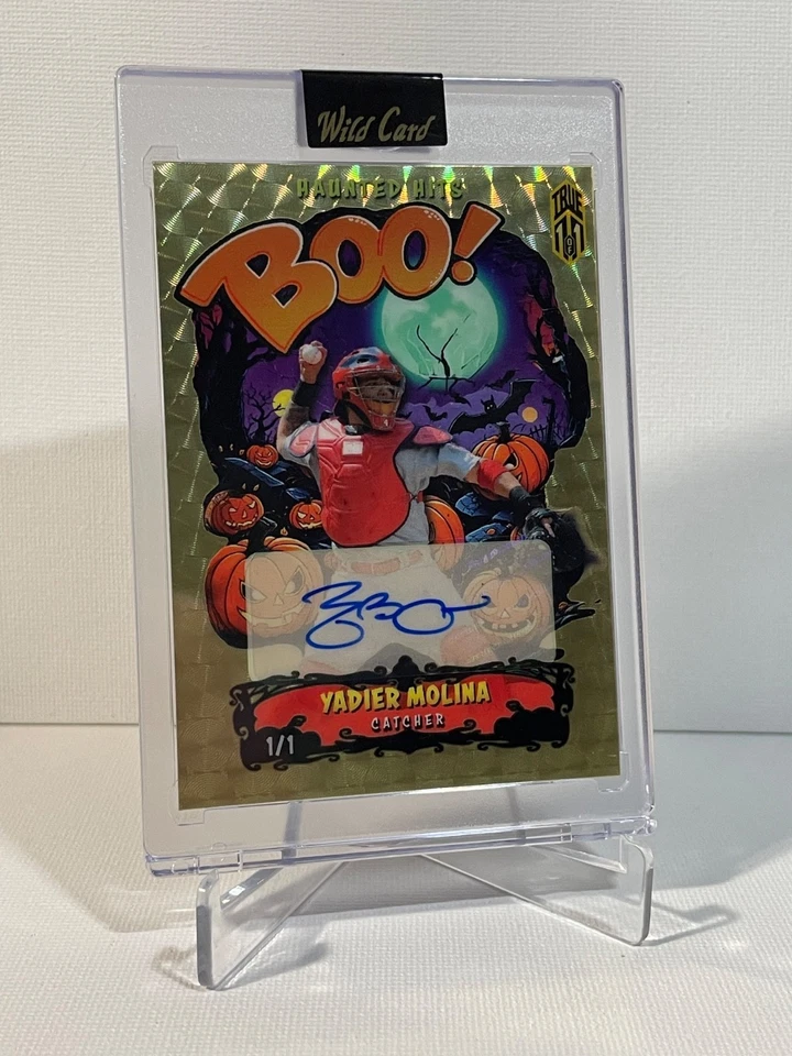 Yadier Molina 2025 Wild Card Haunted Hits Gold Vinyl BOO True 1/1 Auto Legend - Image 2 of 3