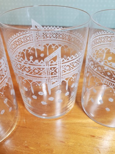Set of 5 VTG 3 5/8" Juice Water Lowball Cocktail Thin Glasses White Lace Flowers - Picture 1 of 9