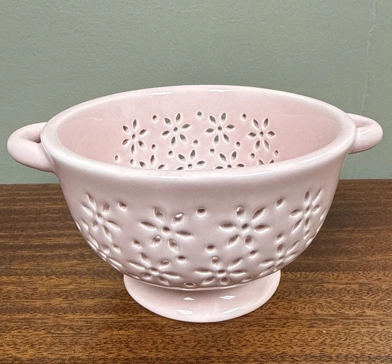 Small Pink Ceramic Strainer Colander Berries 5.5”
Opens in a new window or tab