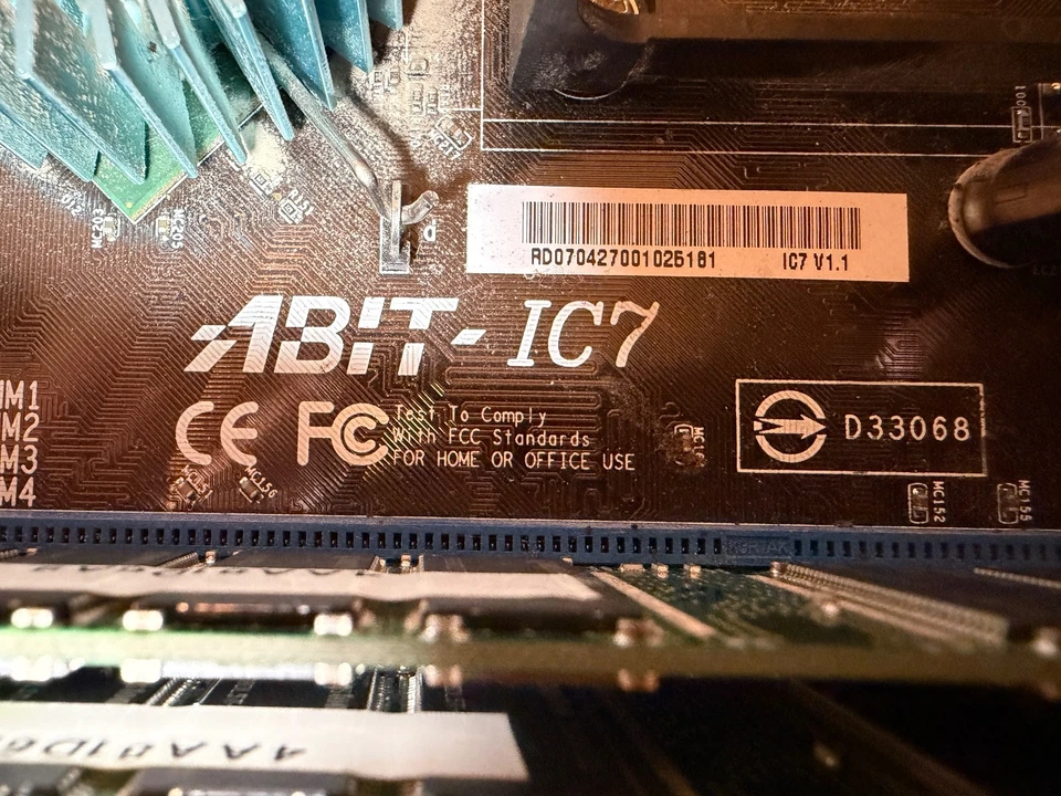 Asus IC7 (Socket 478) – Tested & Working – 3 GHz - 2 GB DDR - Backplate - Image 3 of 4