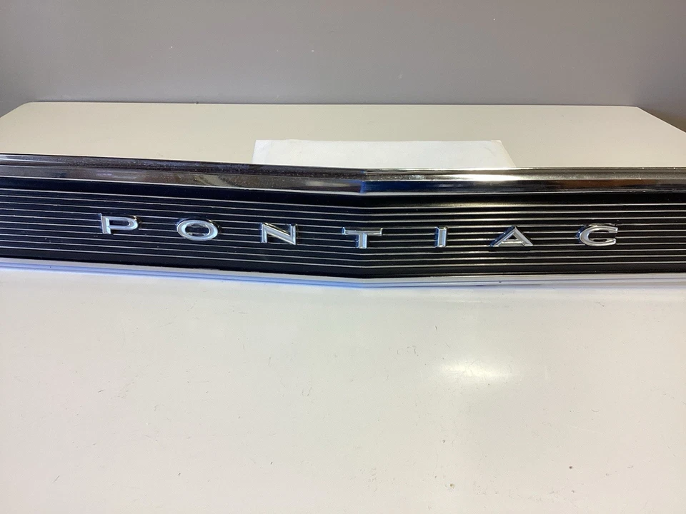 Pontiac GTO 1965 Lemans Tempest maletero panel moldura, 4470307  Foto 4 de 4